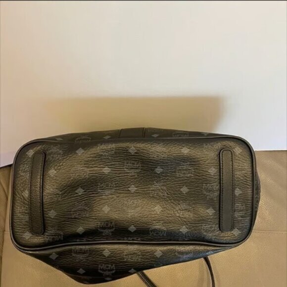 MCM BLACK VISETOS TOTE BAG - Picture 4 of 4